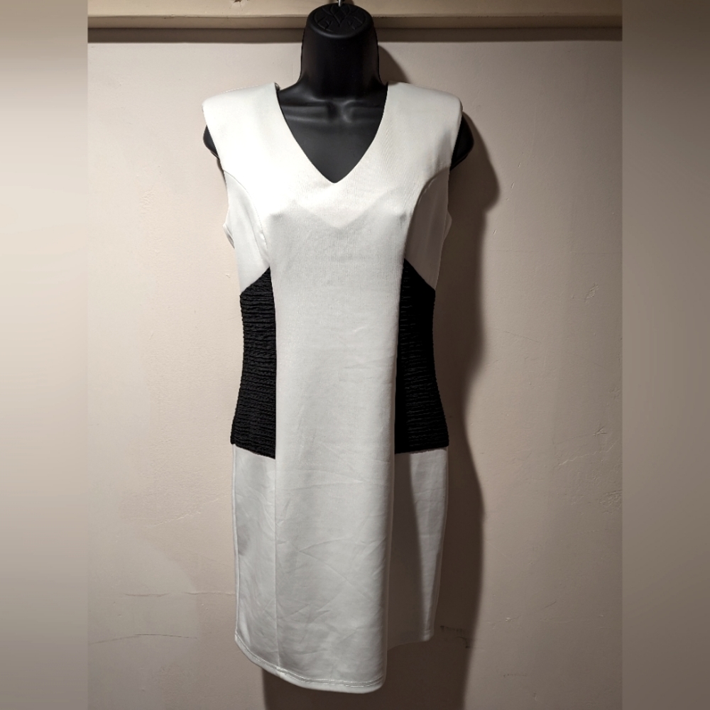 Nwt boutique black and white dress size M